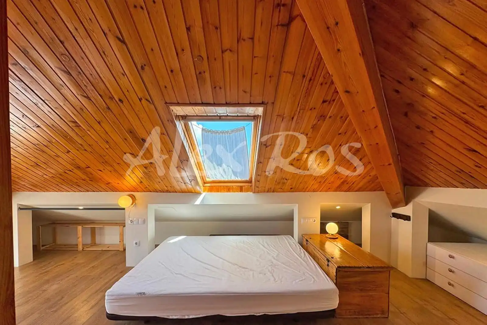 Habitación de Ático en venta en Prats i Sansor con Calefacción y Trastero
