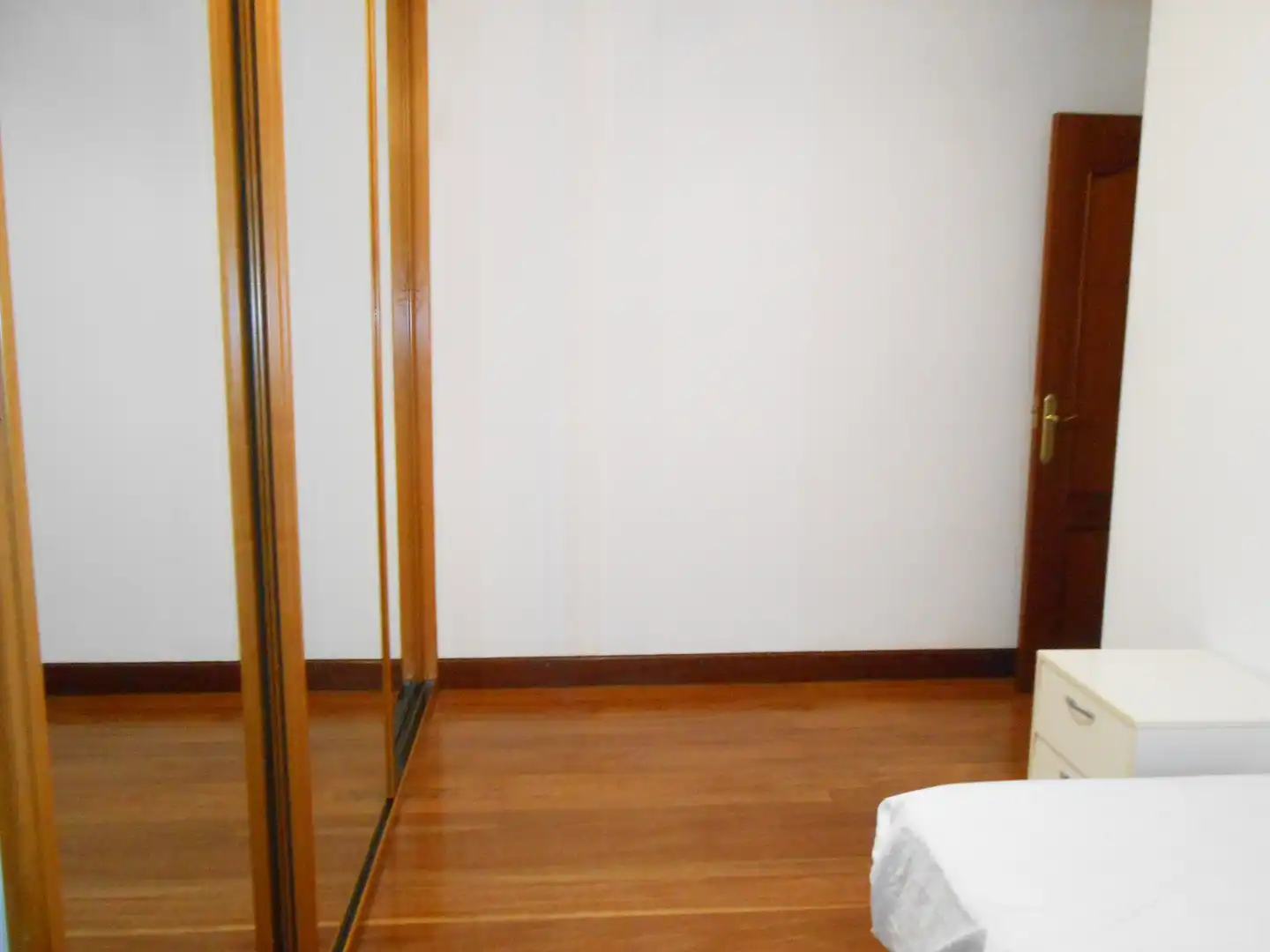 Bedroom of Flat for rent in Bilbao   with Heating, Furnished and Balcony