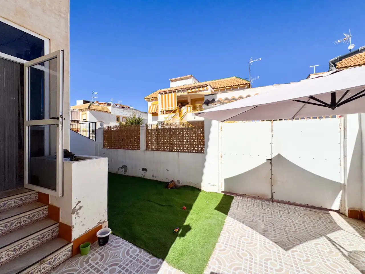 Jardín de Casa o chalet en venta en Torrevieja con Aire acondicionado, Calefacción y Terraza