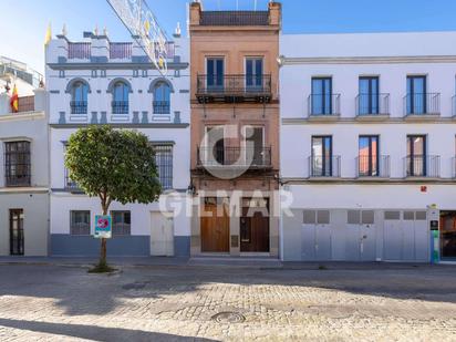 Vista exterior de Pis en venda en  Sevilla Capital amb Aire condicionat i Calefacció