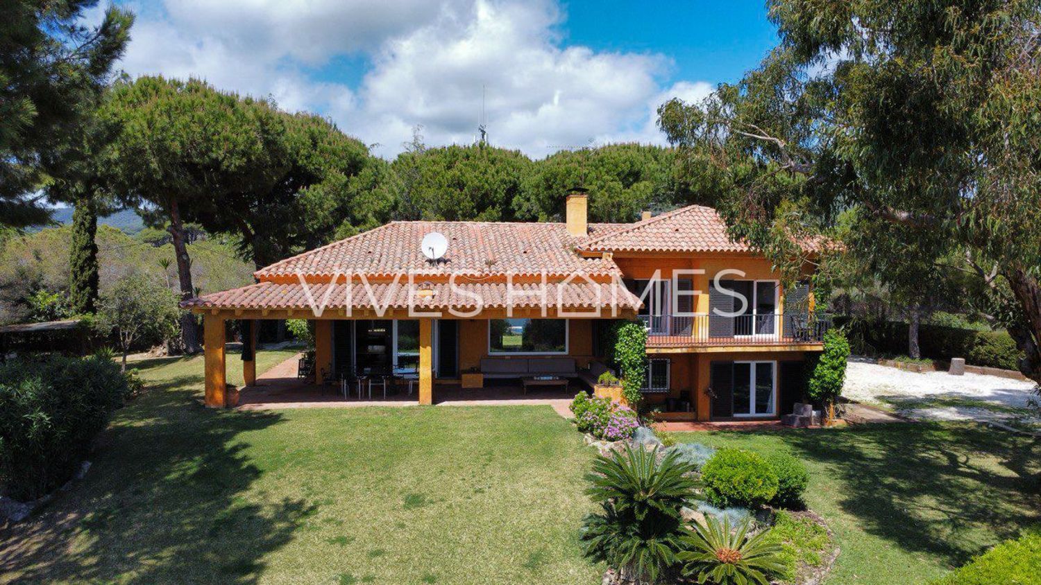 Vista exterior de Casa o chalet en venta en Sant Vicenç de Montalt con Calefacción, Jardín privado y Terraza