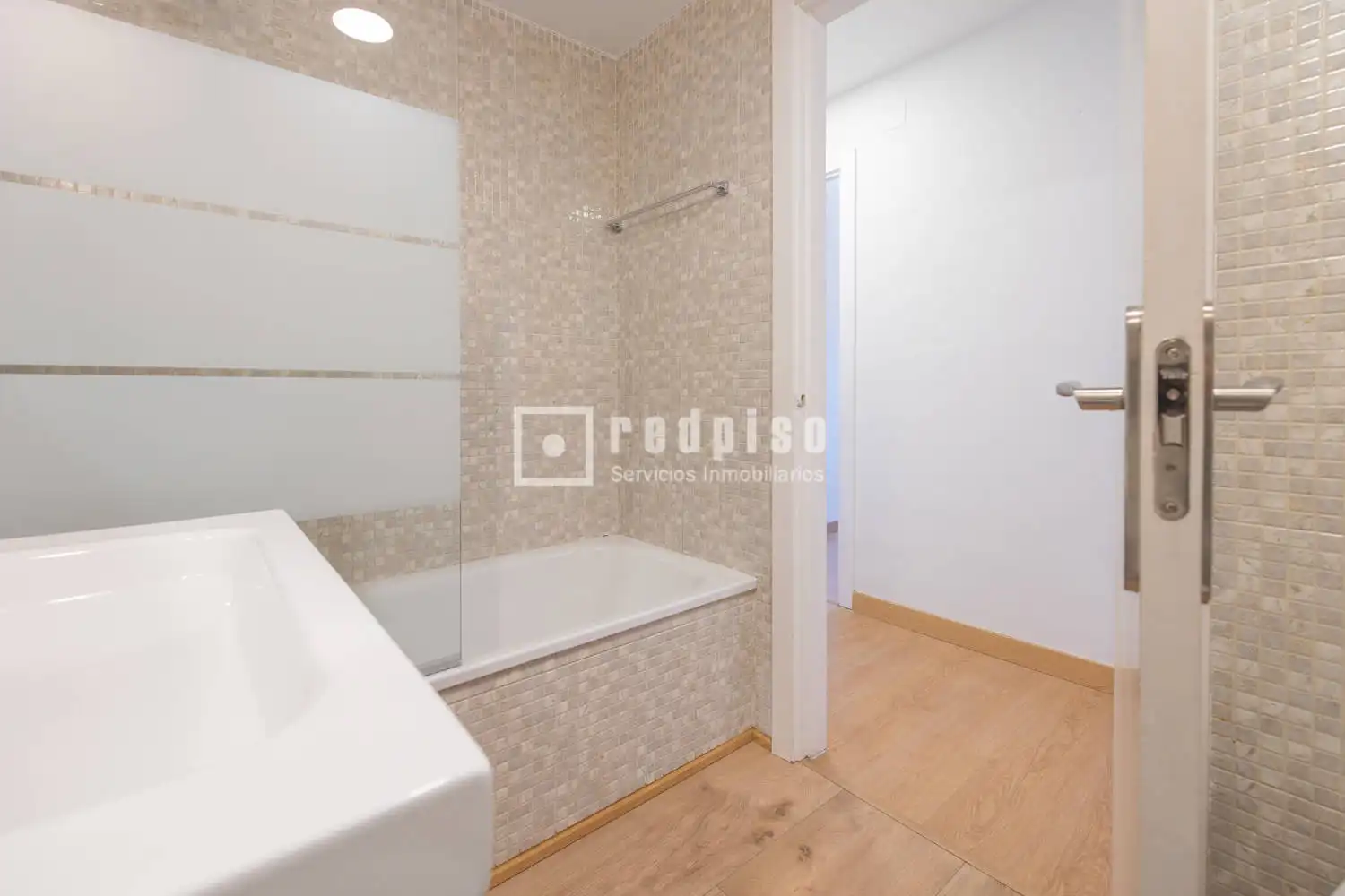 Bedroom of Flat for sale in Madrid  with Air Conditioner, Heating and Private garden