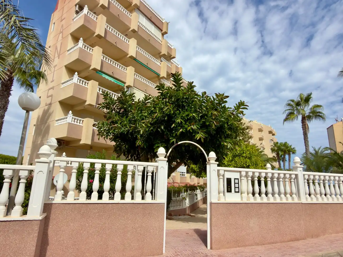 Vista exterior de Apartament en venda en El Moncayo - El Pòrtic
