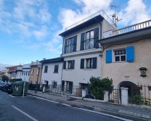 Exterior view of Single-family semi-detached for sale in Donostia - San Sebastián   with Air Conditioner, Heating and Private garden