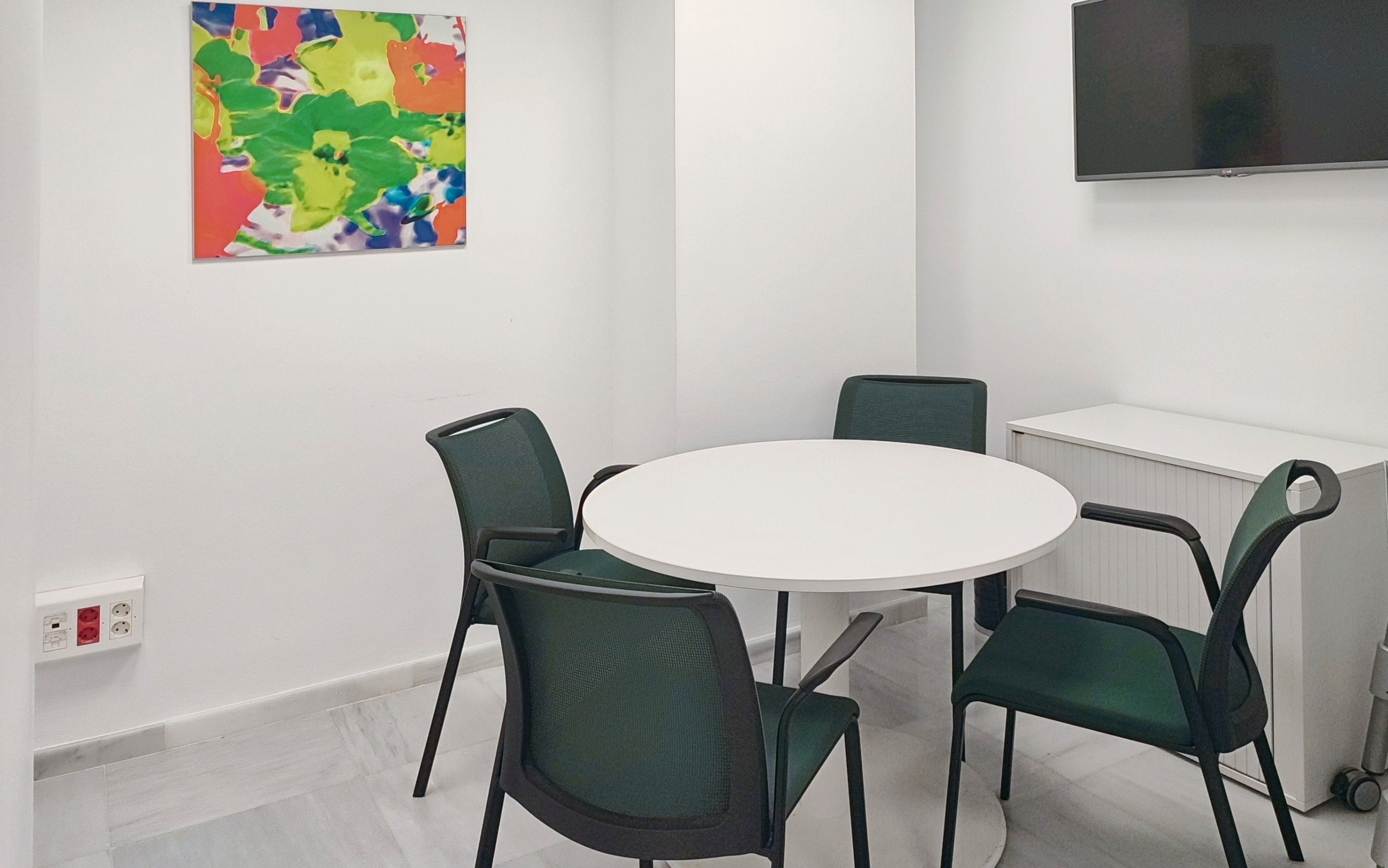 Dining room of Office to rent in  Valencia Capital  with Air Conditioner, Heating and Furnished