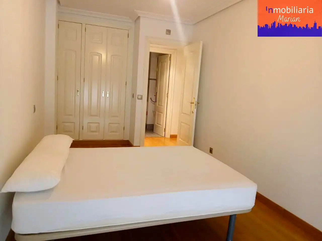 Bedroom of Flat for sale in Aranda de Duero  with Terrace and Storage room