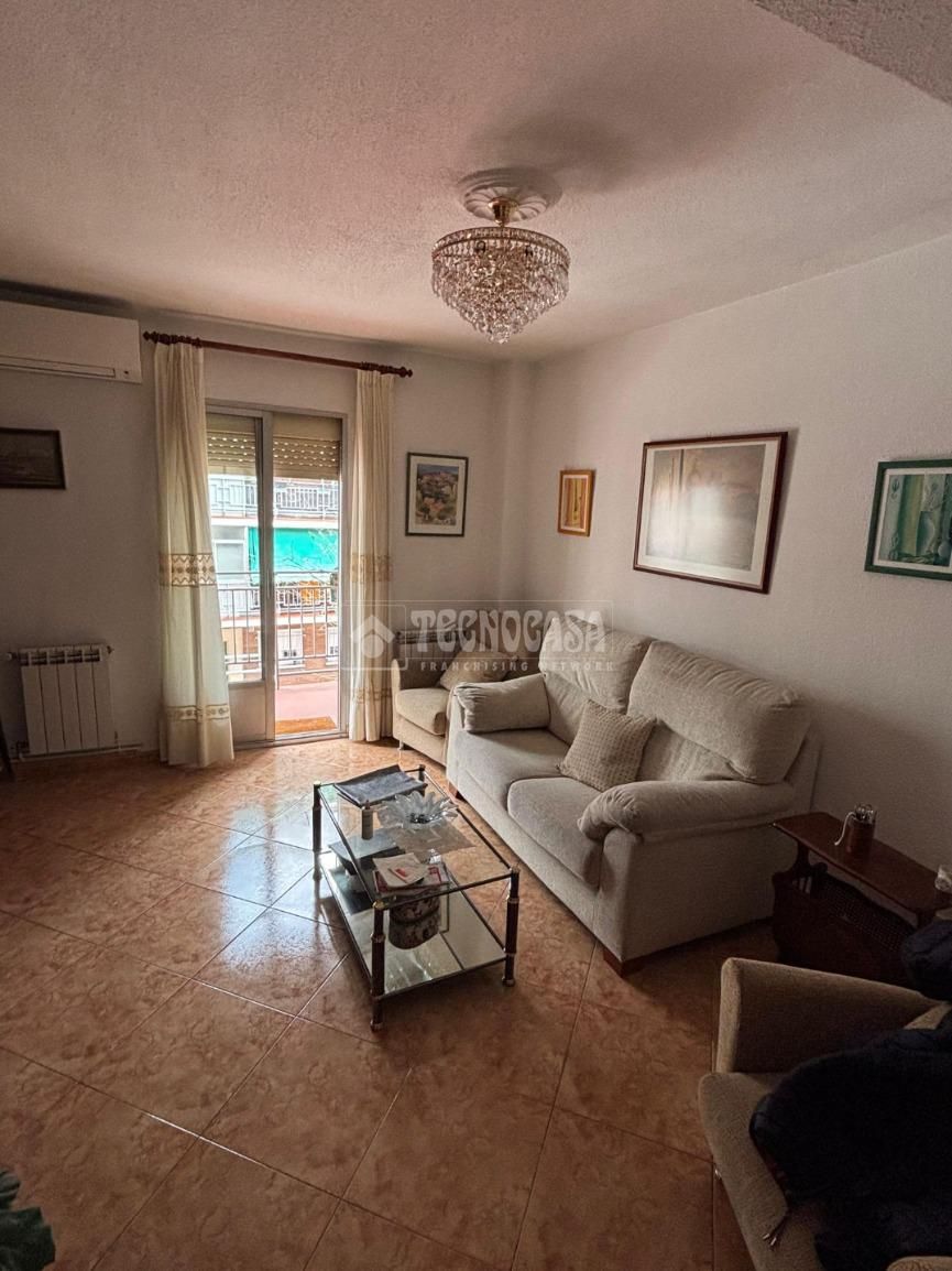 Sala de estar de Piso en venta en  Madrid Capital