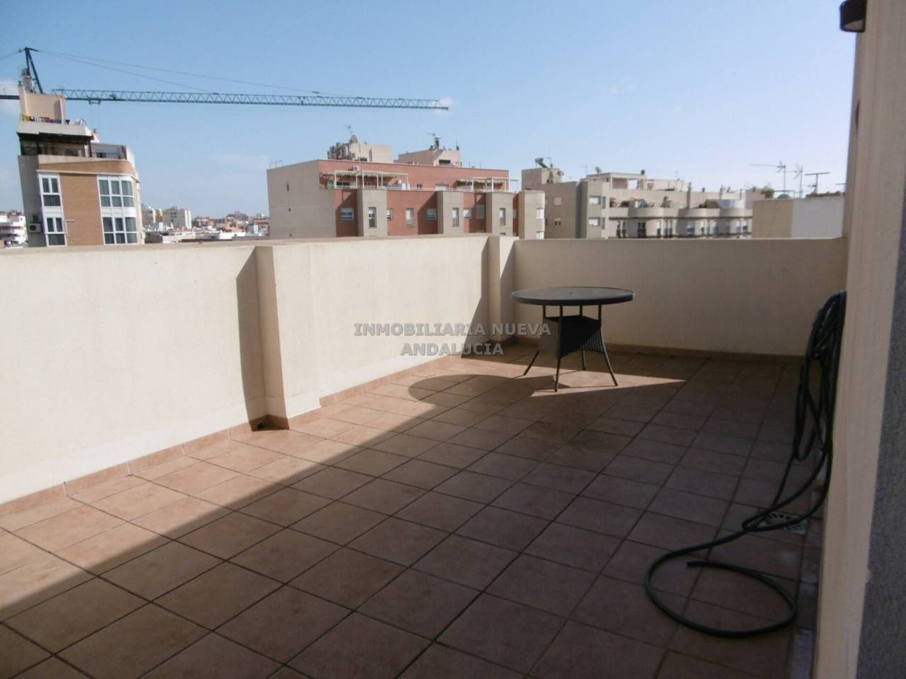 Terrassa de Àtic de lloguer en  Almería Capital amb Aire condicionat, Calefacció i Terrassa