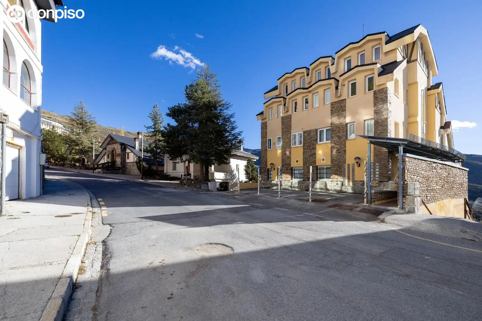 Apartament amb ascensor en venda a Calle SOLYNIEVE 201