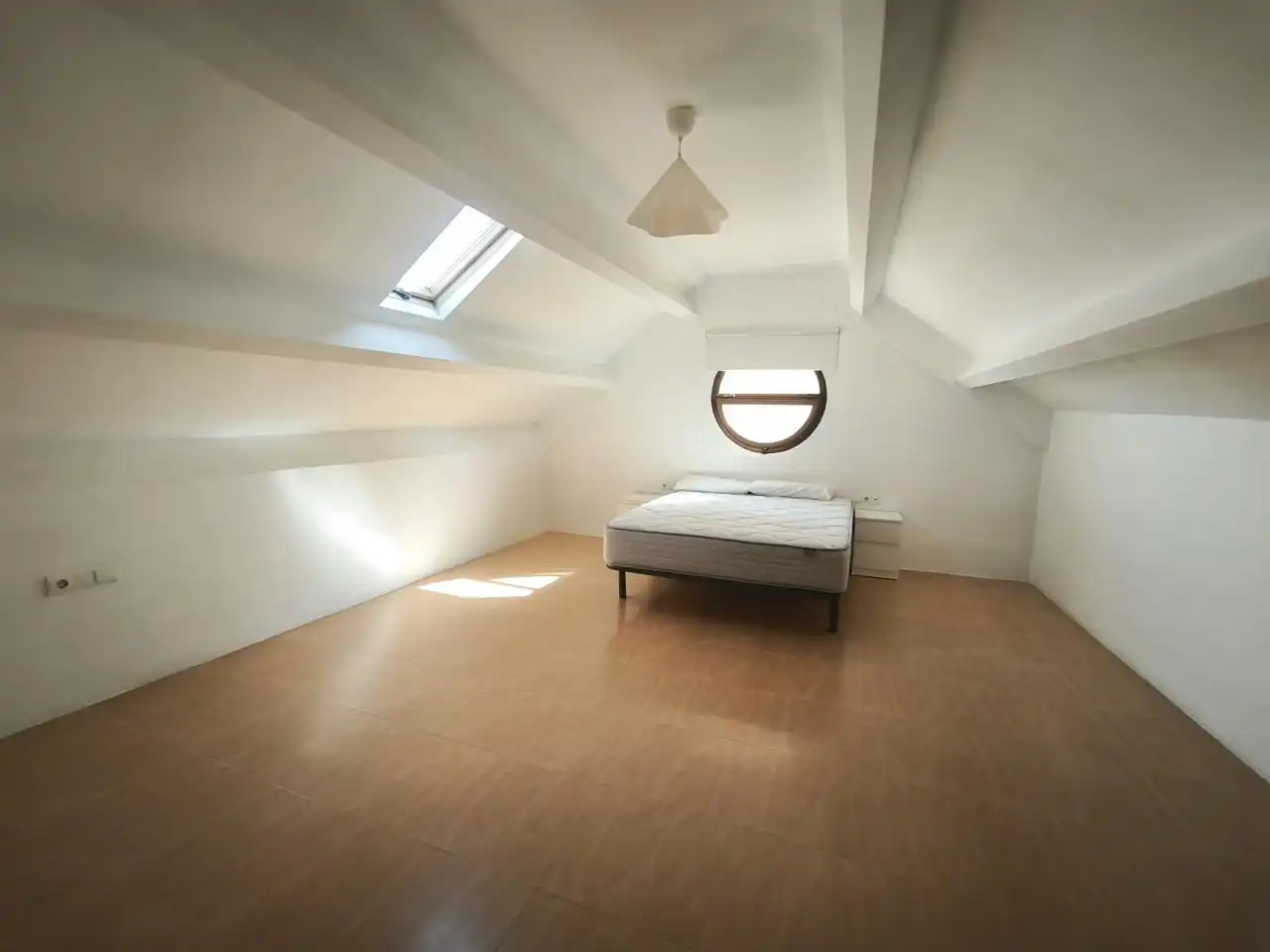 Habitación de Dúplex de alquiler en Benalmádena con Aire acondicionado y Terraza