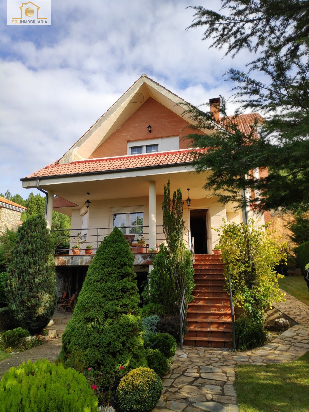 Exterior view of House or chalet for sale in Sariegos  with Heating, Private garden and Terrace