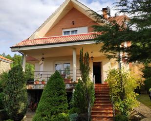 Vista exterior de Casa o xalet en venda en Sariegos amb Terrassa i Balcó