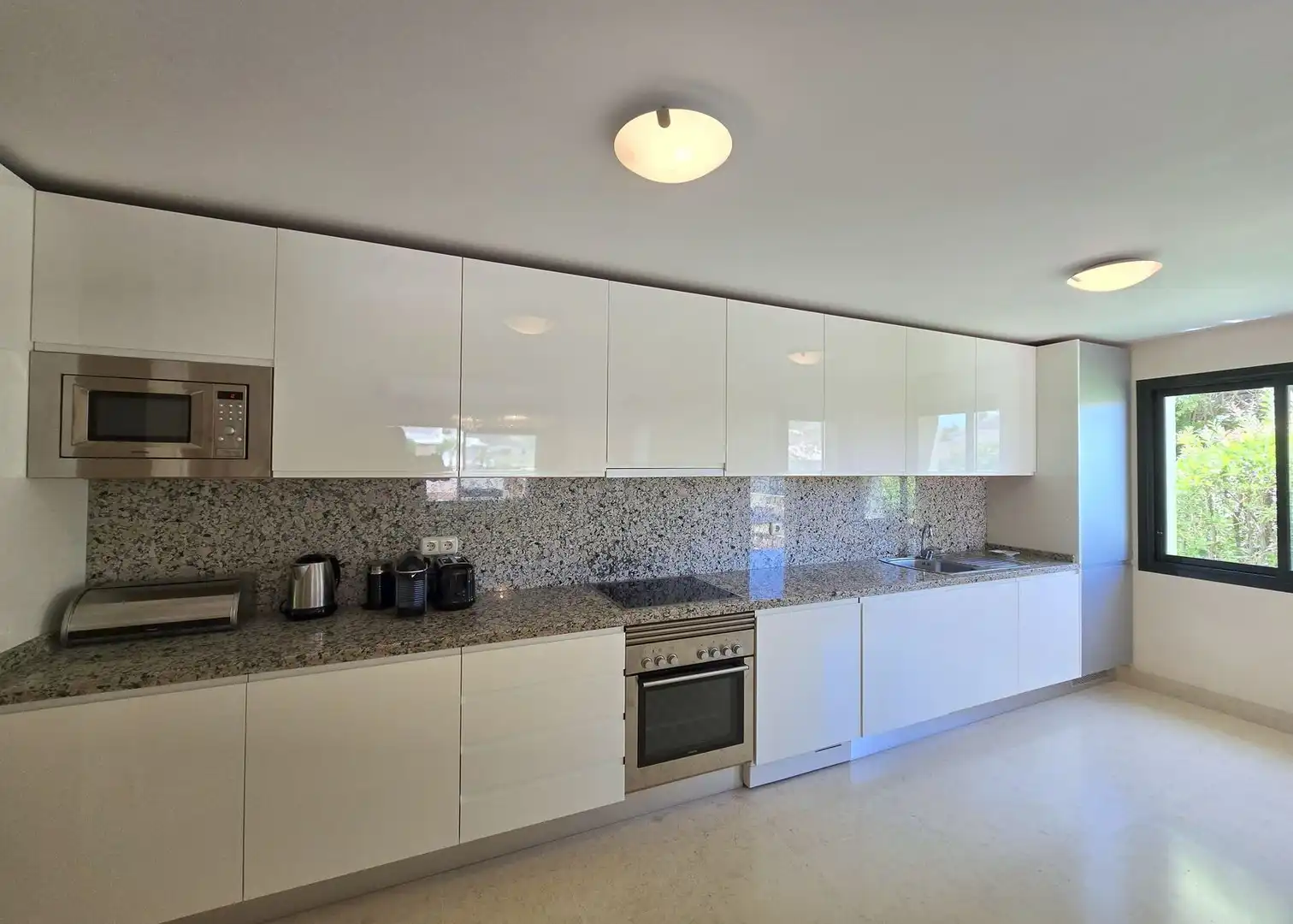 Kitchen of Flat for sale in Benahavís  with Air Conditioner, Furnished and TV