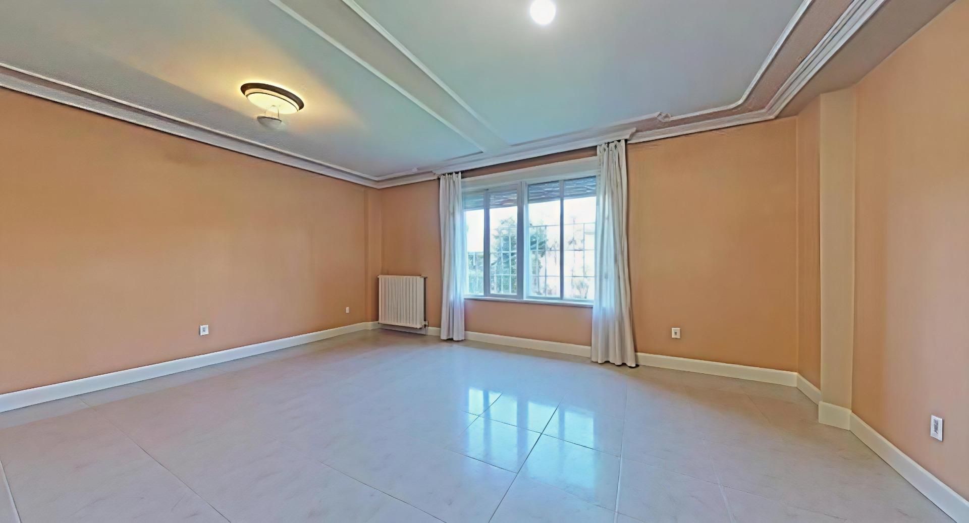 Sala d'estar de Casa o xalet en venda en Fuenlabrada amb Traster