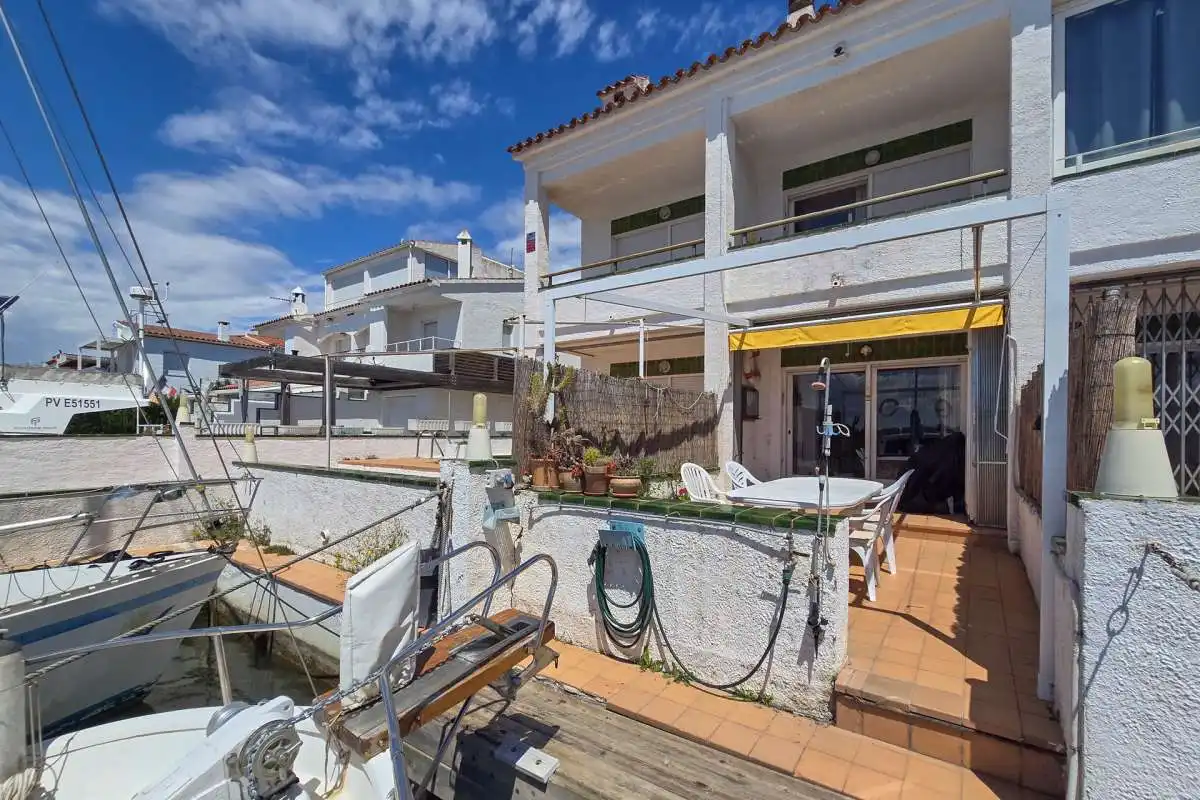 Exterior view of Detached homes for sale in Roses  with Terrace