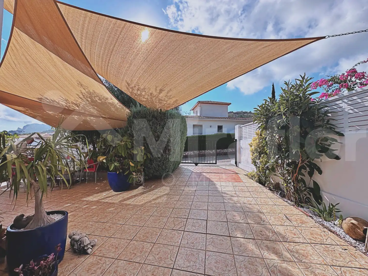 Casa aparellada amb piscina en venda a Urbanització L,almunia 1a Fase 116, imagen 27