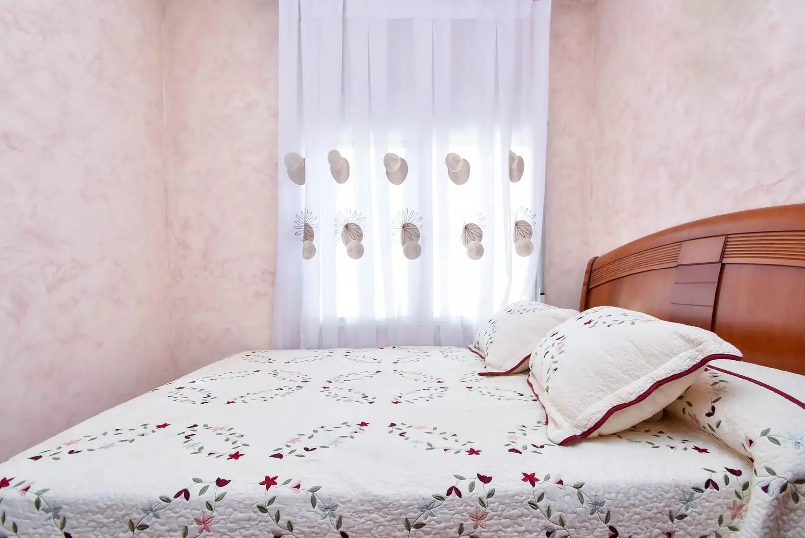 Bedroom of Houses for sale in Illescas  with Air Conditioner, Private garden and Parquet flooring