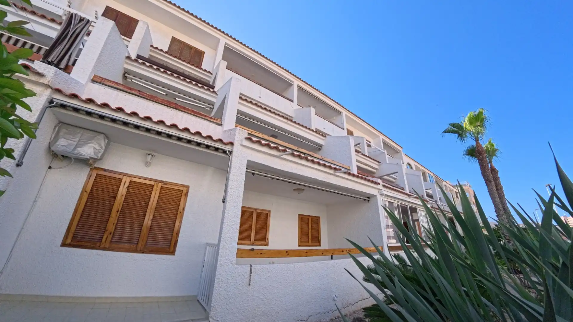 Vista exterior de Piso en venta en Elche / Elx con Calefacción, Terraza y Trastero