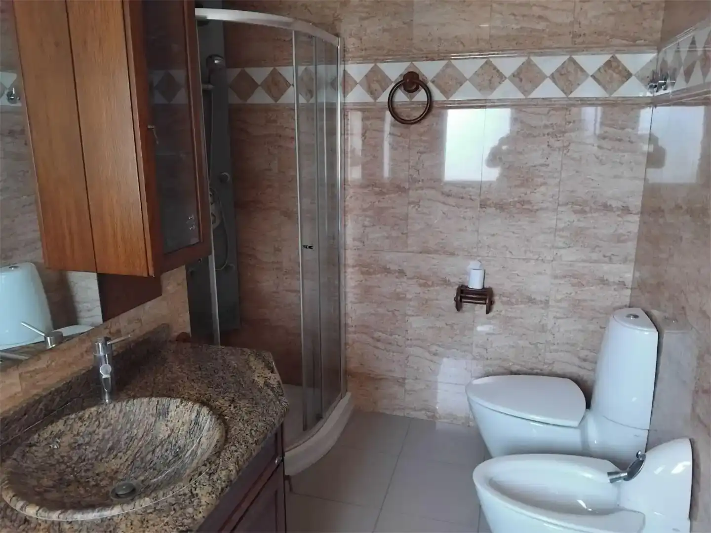 Bany de Casa o xalet en venda en Òdena amb Aire condicionat, Piscina i Balcó