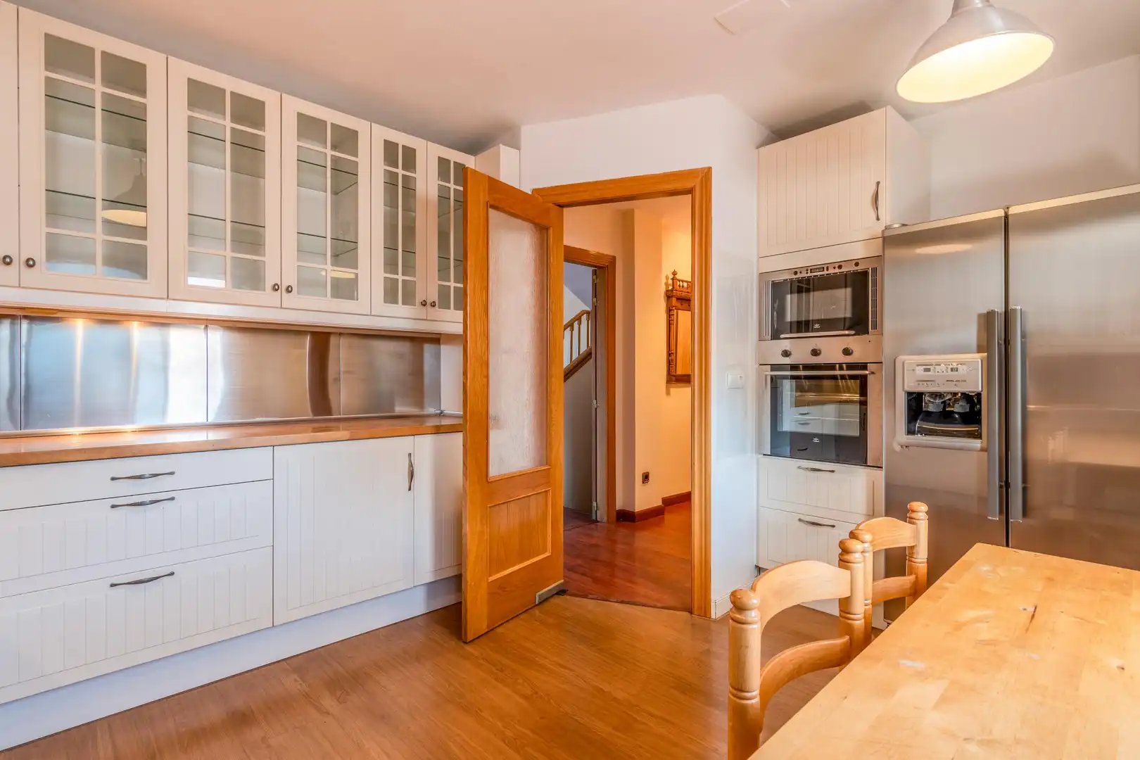 Cocina de Casa adosada de alquiler en Pozuelo de Alarcón con Aire acondicionado, Calefacción y Jardín privado