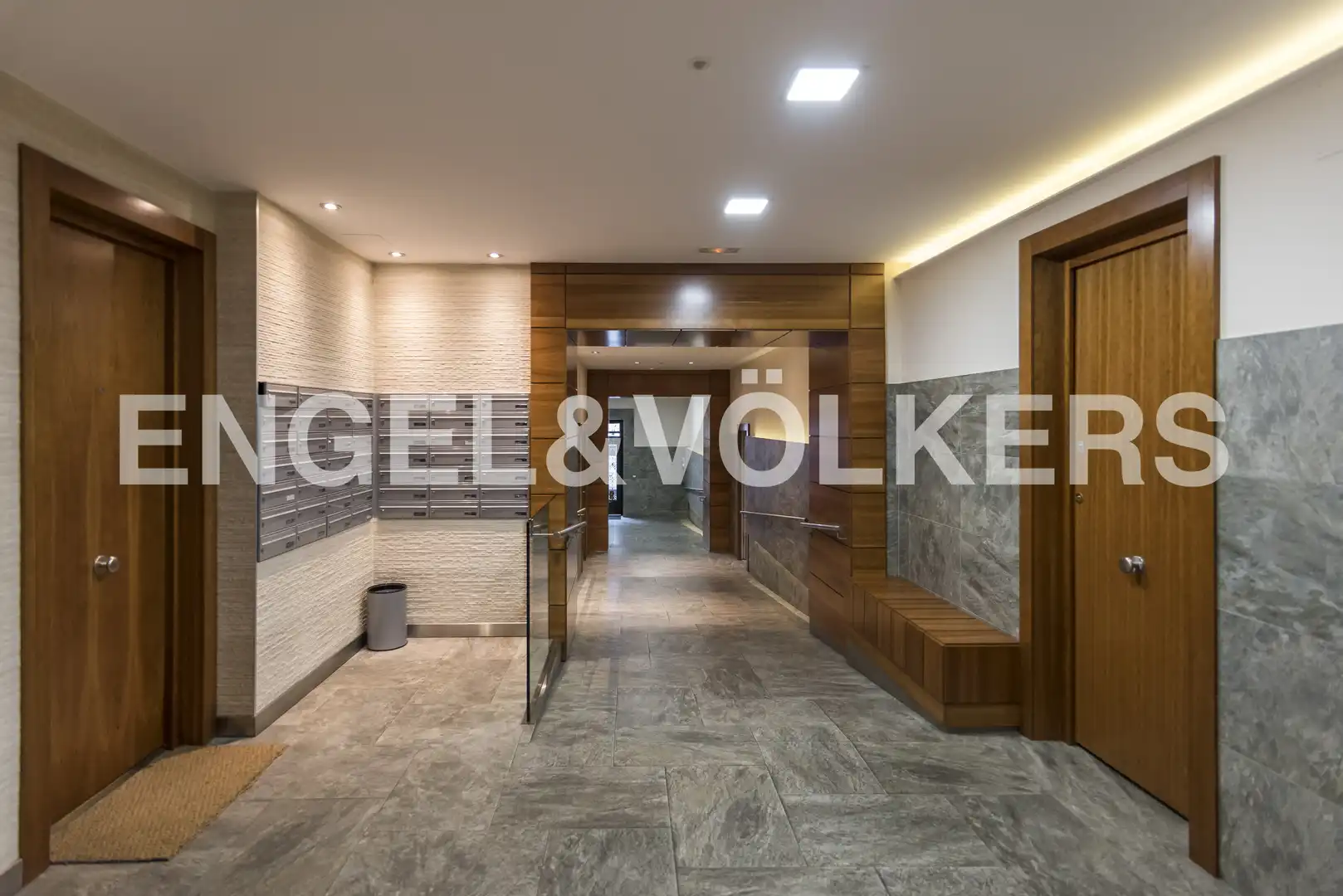 Flat for sale in Madrid  with Air Conditioner, Heating and Parquet flooring