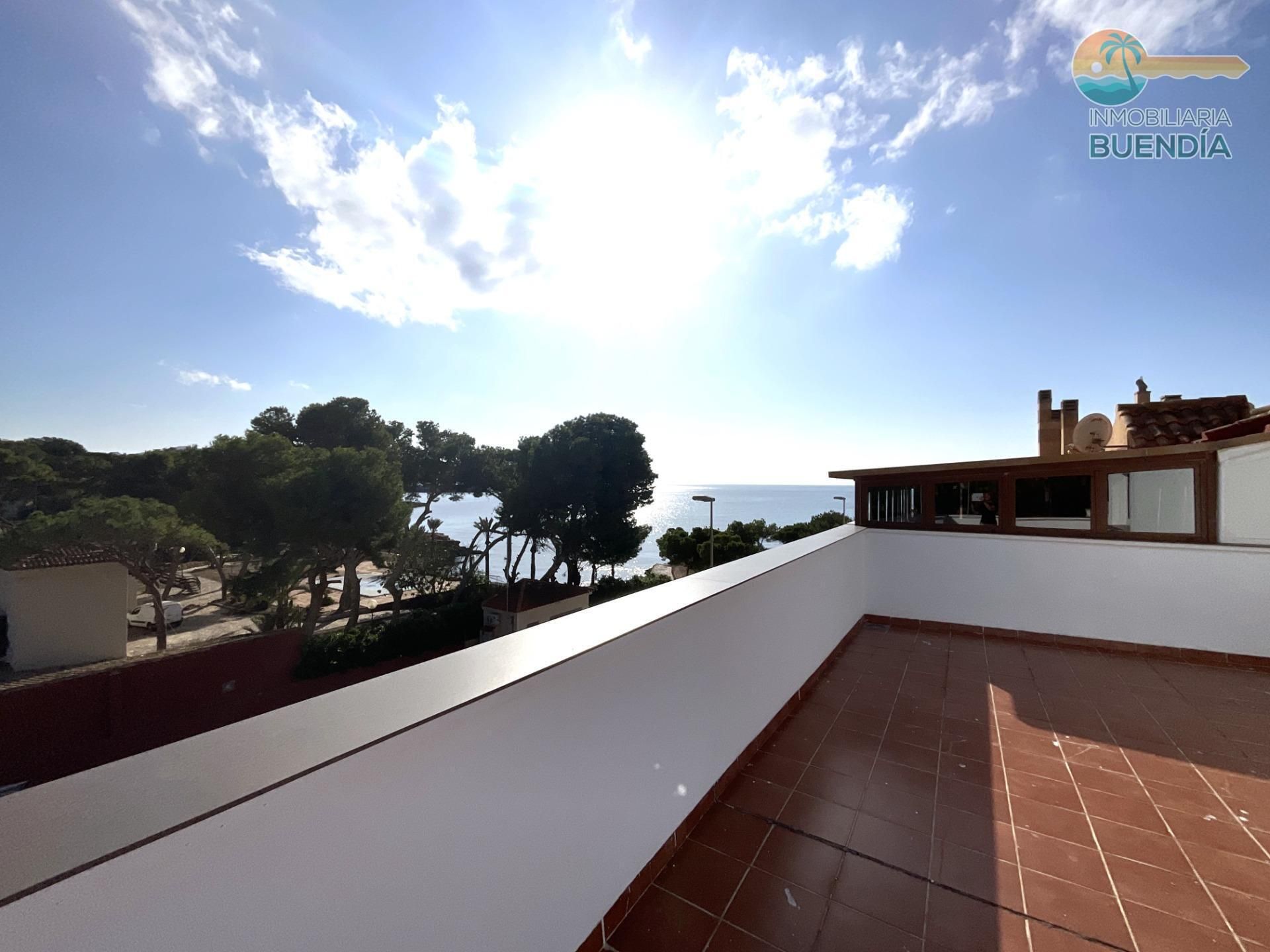 Duplex for sale in Calle ISLA PINTA, Los Puertos