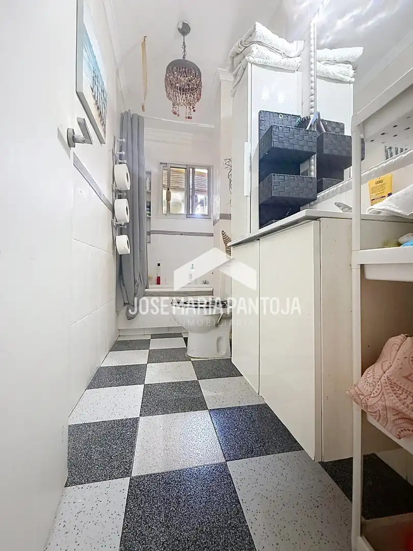 Baño de Piso en venta en Jerez de la Frontera con Aire acondicionado y Balcón