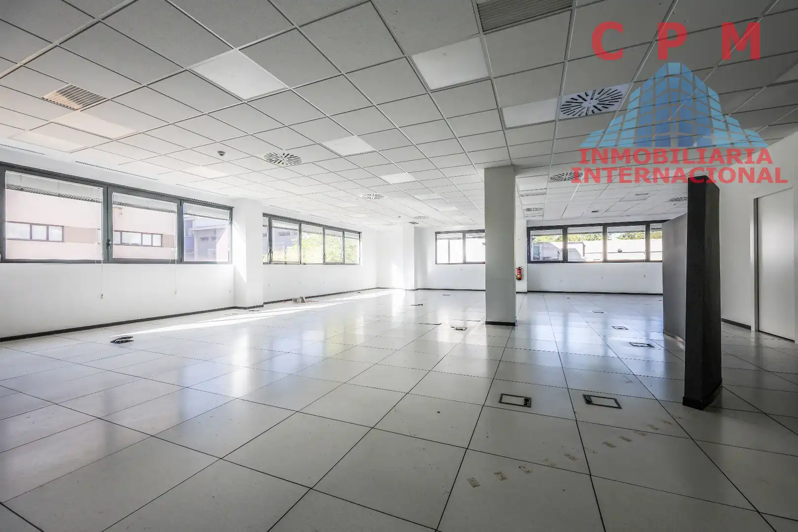 Oficina de lloguer en Madrid amb Aire condicionat, Calefacció i Alarma