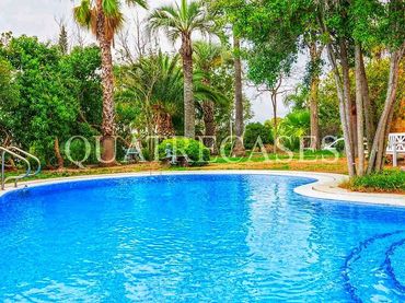 Casa amb balcó en venda a Can Girona - Terramar - Vinyet