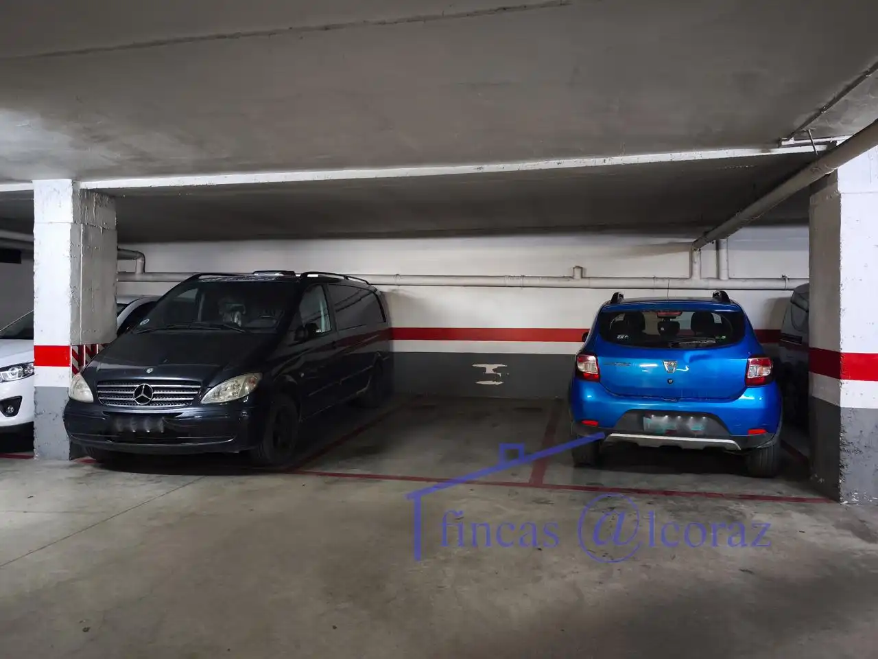 Parking de Piso en venta en Huesca con Calefacción y Trastero