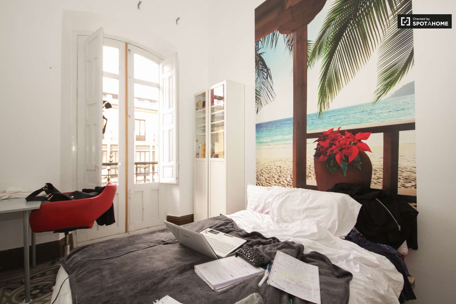 Bedroom of Flat to share in  Granada Capital  with Air Conditioner, Heating and Terrace