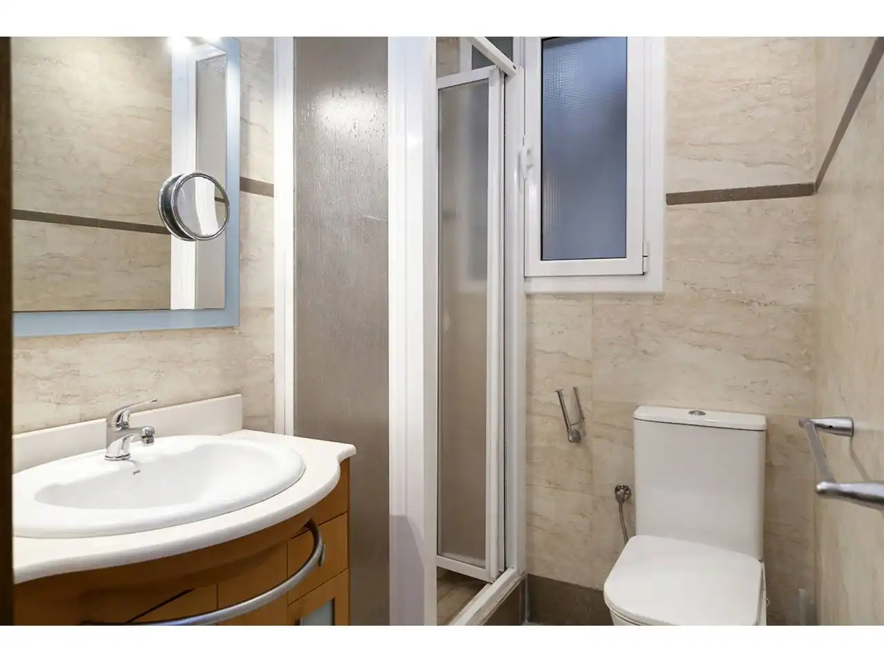 Baño de Piso en venta en Barcelona con Aire acondicionado