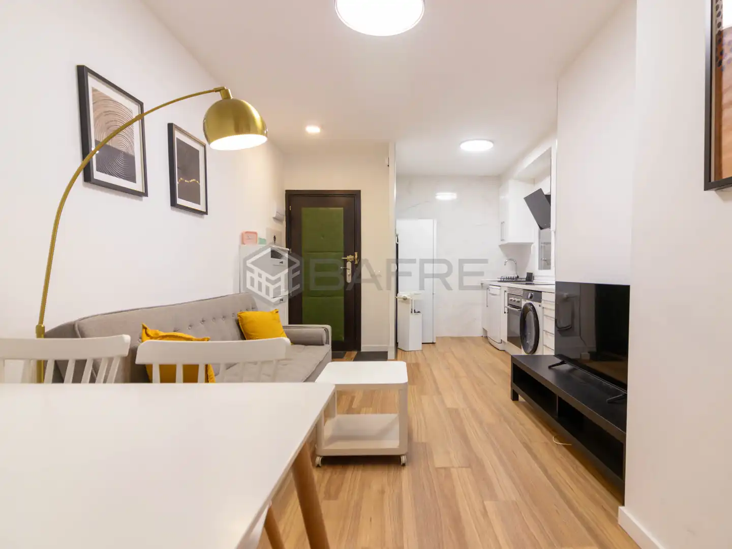 Piso con terraza en venta en Calle Embajadores, imagen 4