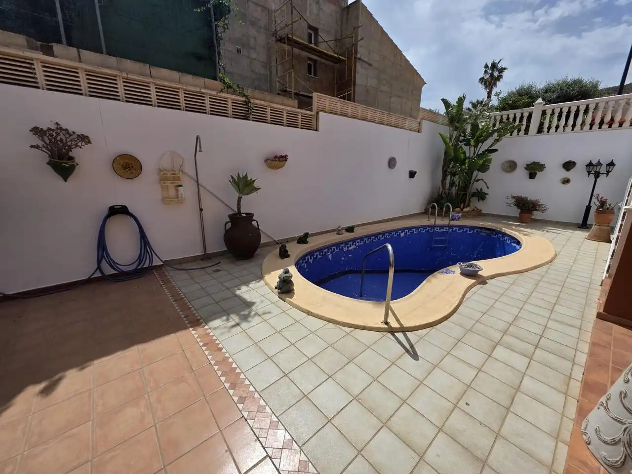 Casa con piscina en venta en Calle Venezuela, imagen 2