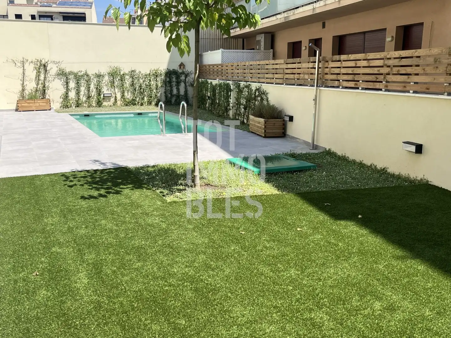 Schwimmbecken von Wohnung zur Miete in Girona mit Klimaanlage, Heizung und Schwimmbad