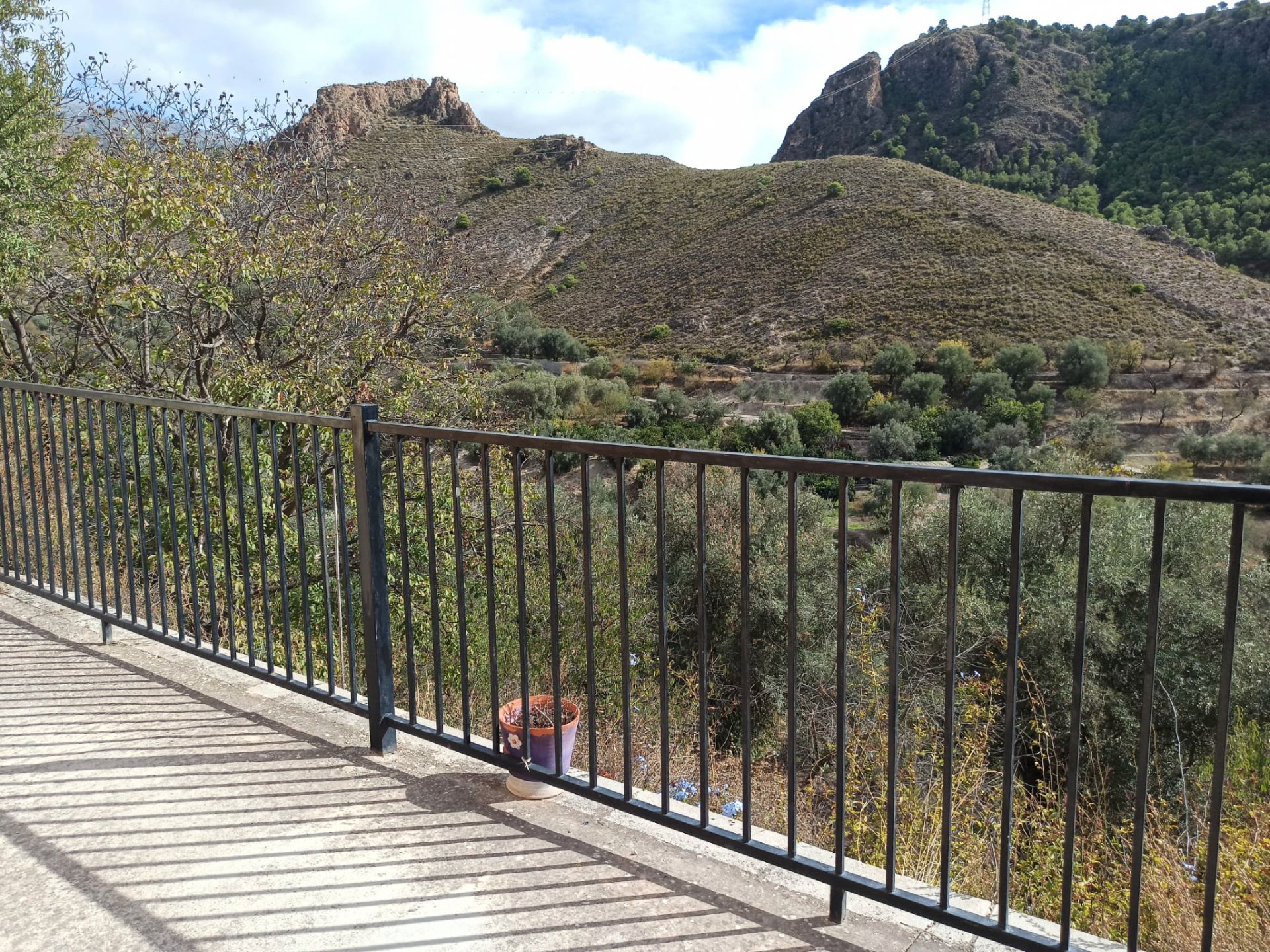Vista exterior de Casa o xalet en venda en Lecrín amb Terrassa