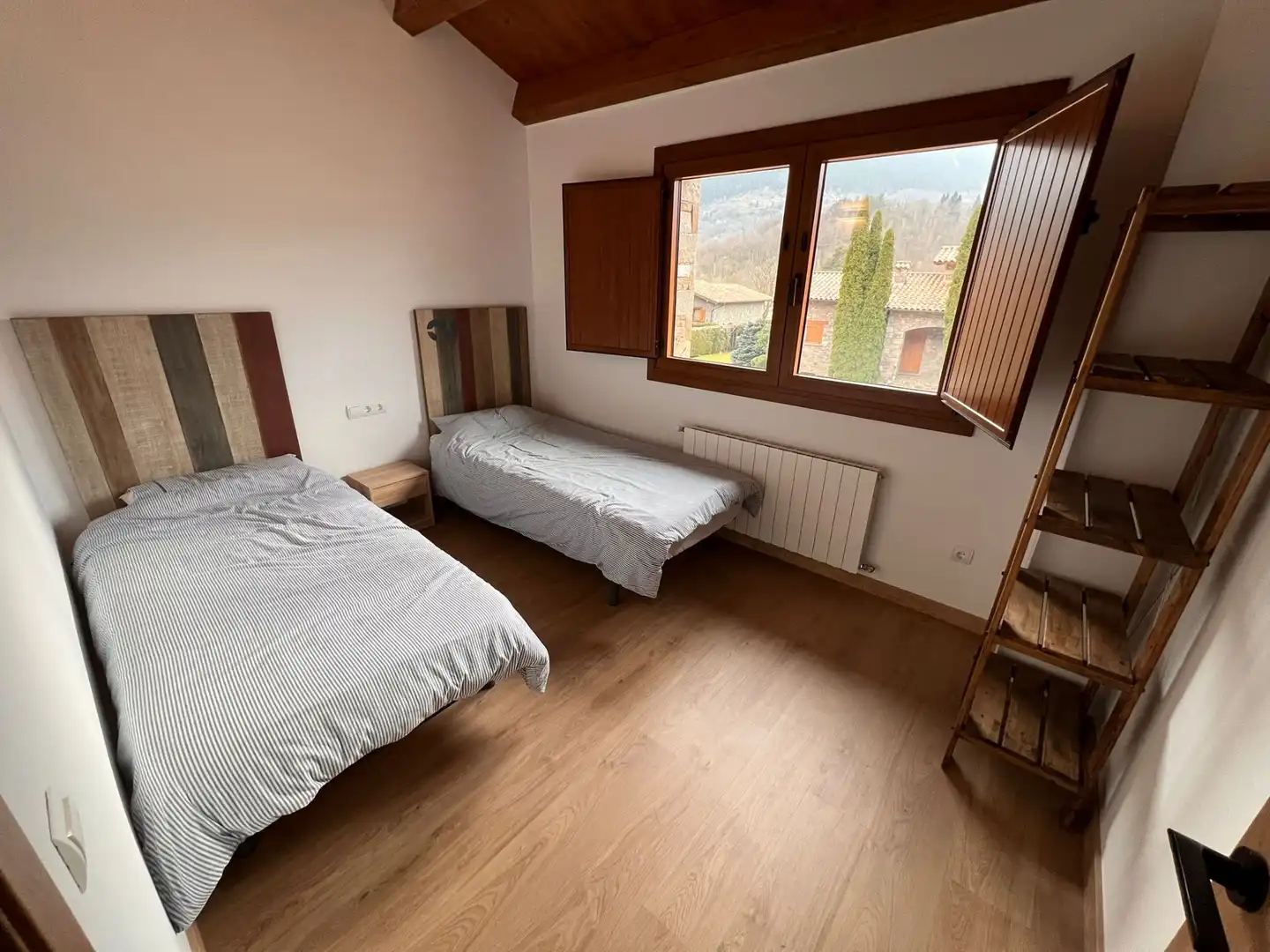 Habitación de Casa adosada en venta en Llanars con Calefacción, Jardín privado y Parquet