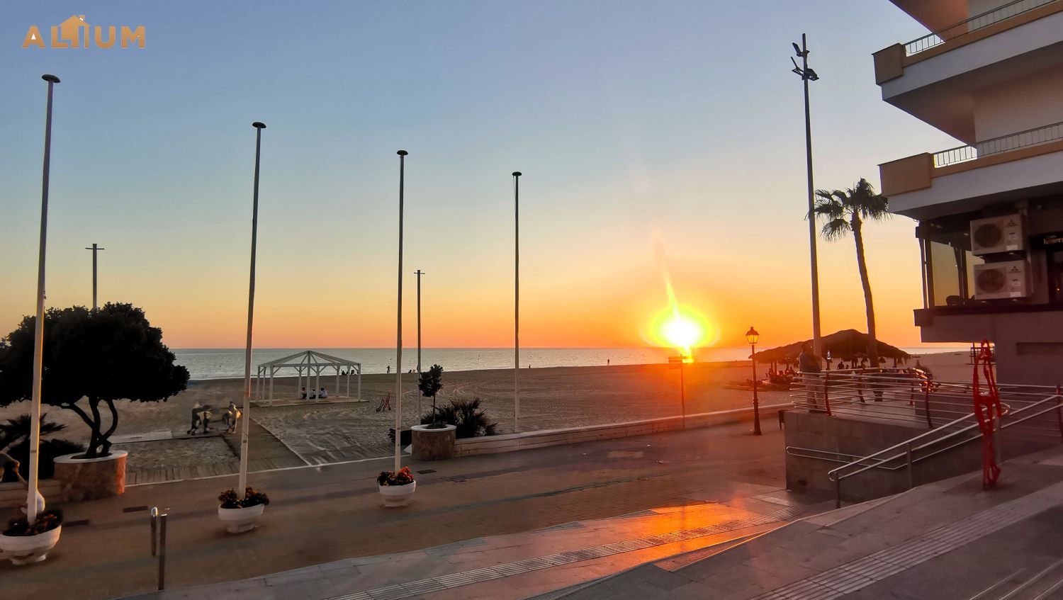 Vista exterior de Apartament en venda en Rota amb Terrassa