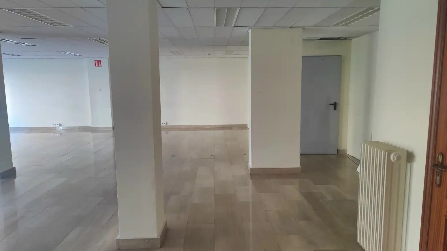 Büro zur Miete in IRUNLARREA 13. Pamplona-Iruña, 13, Mendebaldea - Ermitagaña