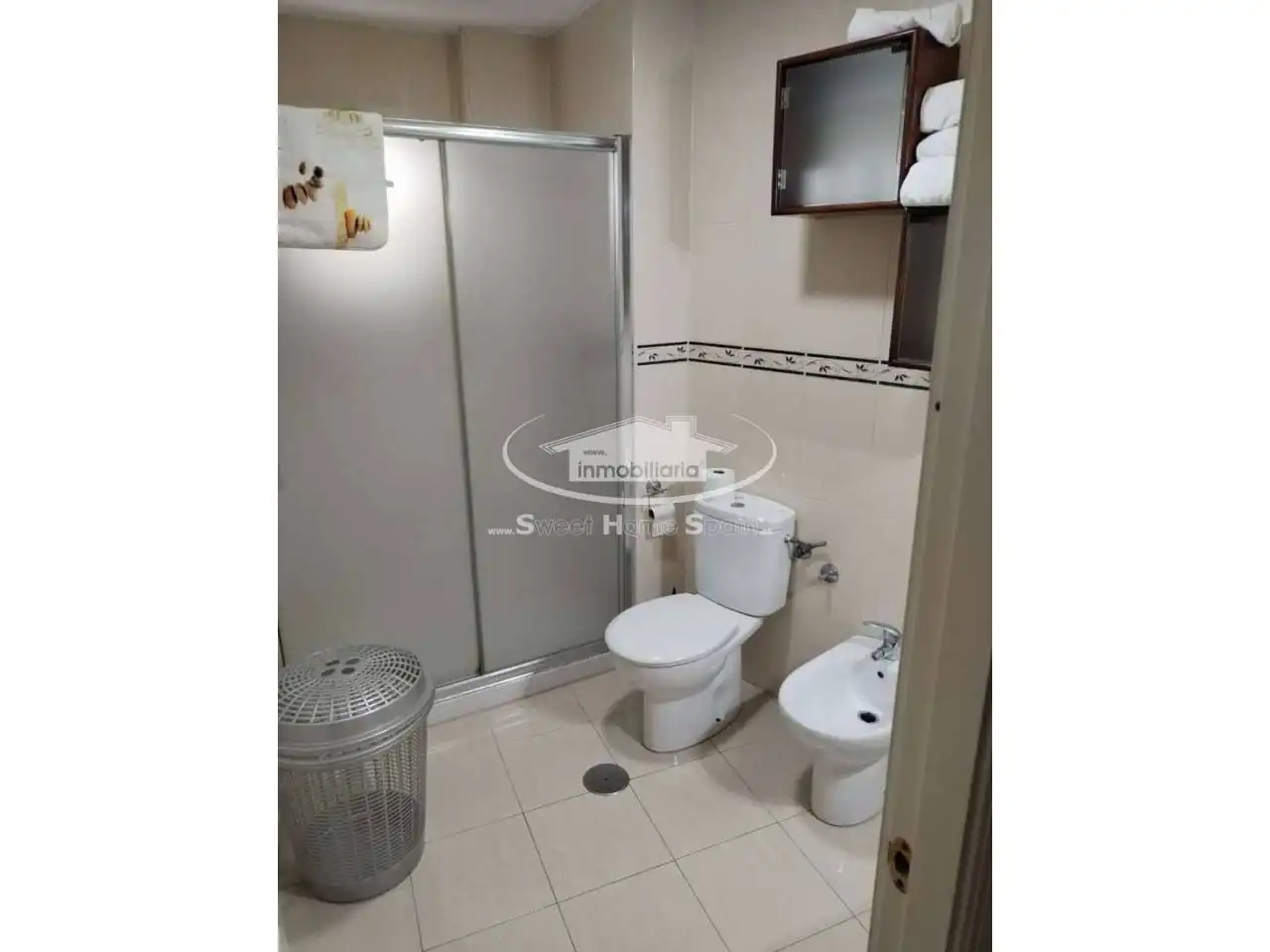 Badezimmer von Wohnung zur Miete in Sanlúcar de Barrameda mit Terrasse, Abstellraum und Möbliert