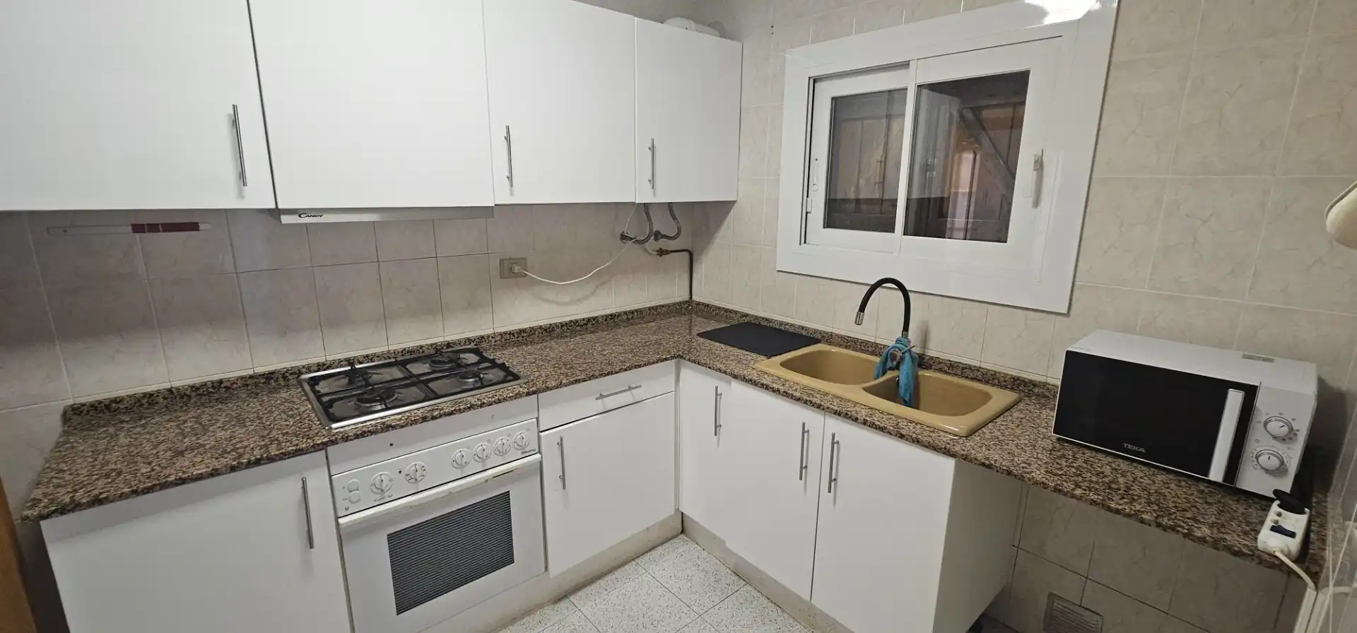 Maison mitoyenne avec terrasse à louer à Carrer de Verdaguer, imagen 28