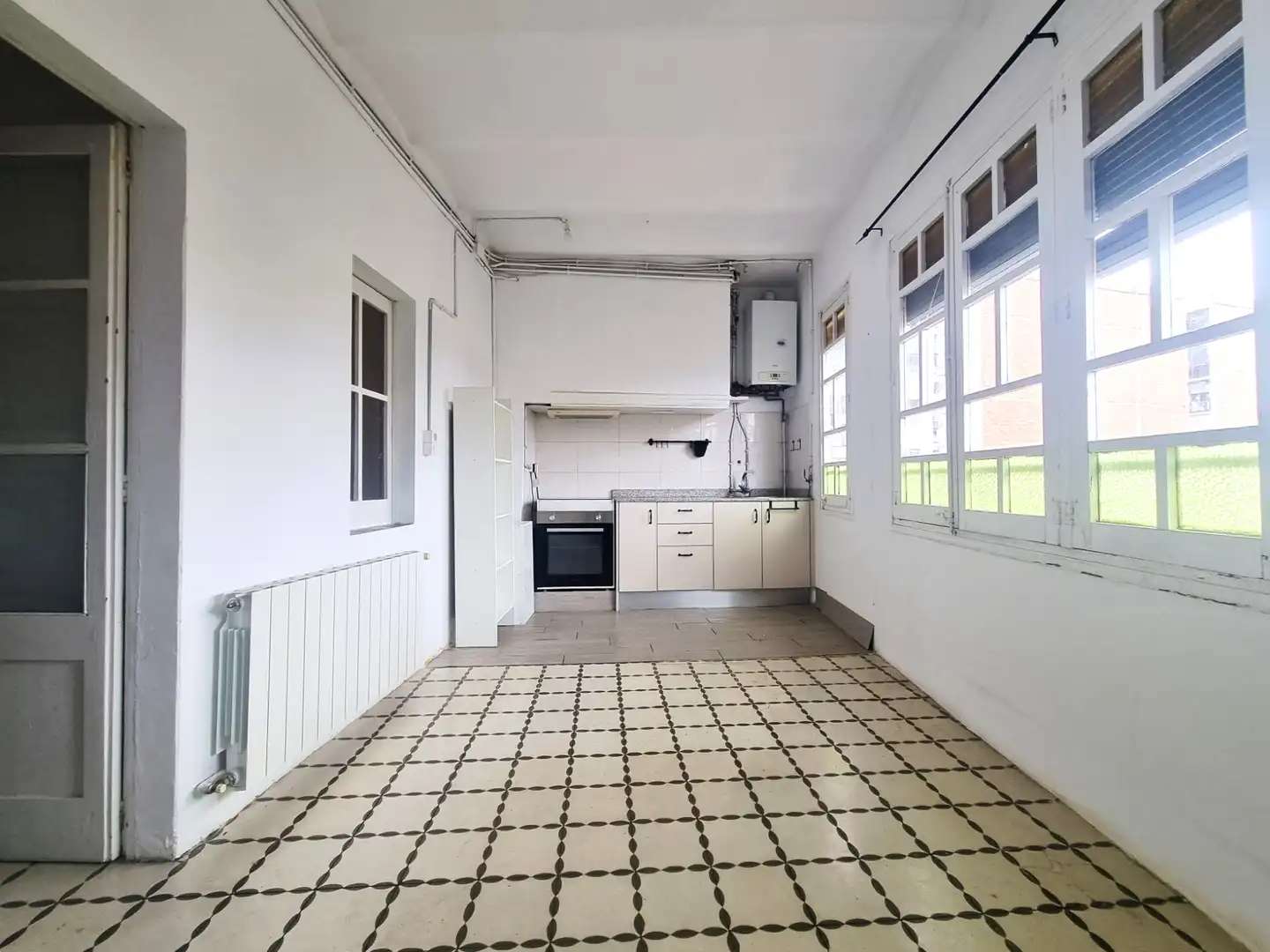 Cuina de Àtic en venda en Girona Capital amb Calefacció i Balcó