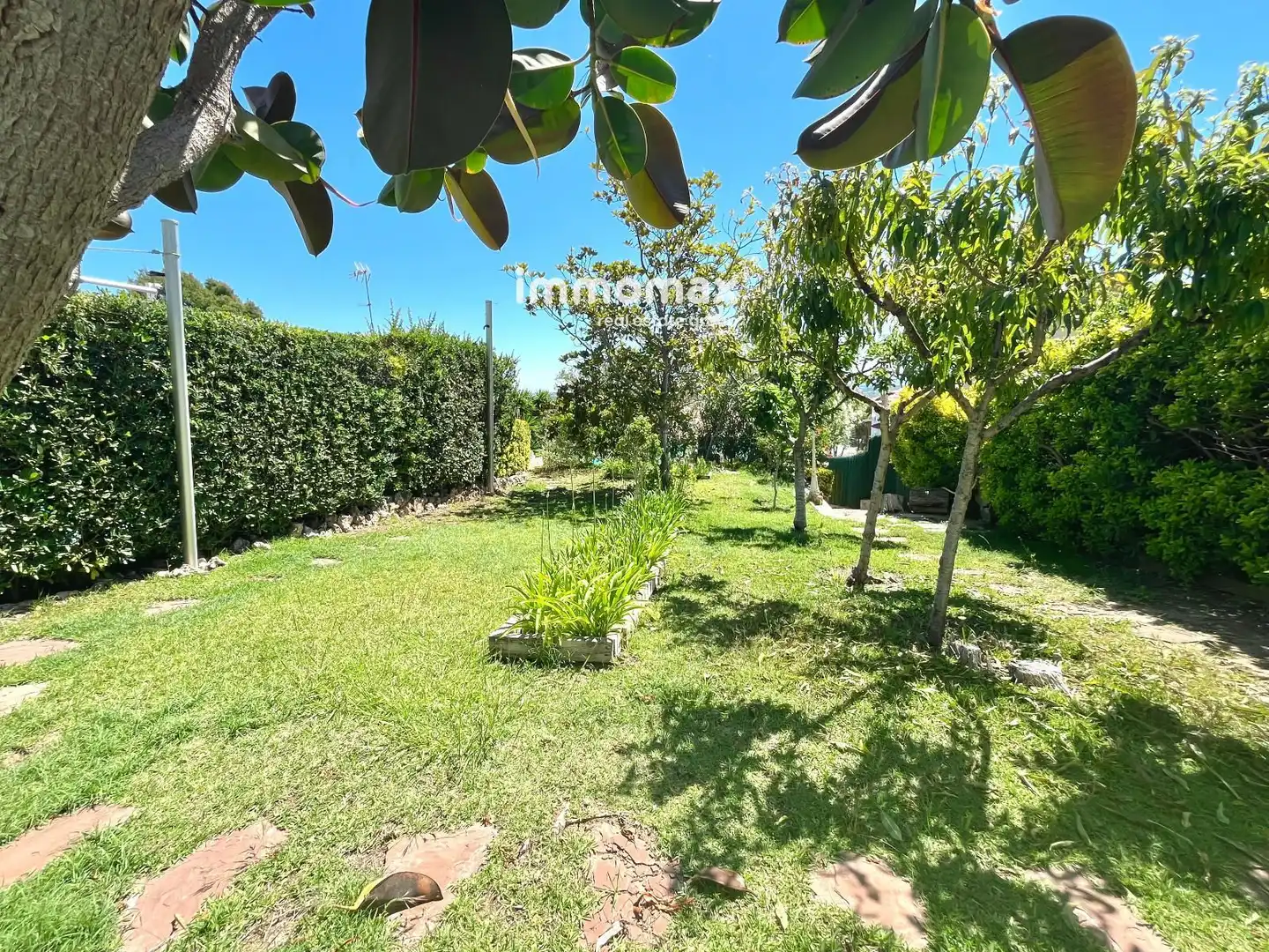 Jardí de Casa o xalet en venda en Castelldefels amb Aire condicionat, Terrassa i Traster