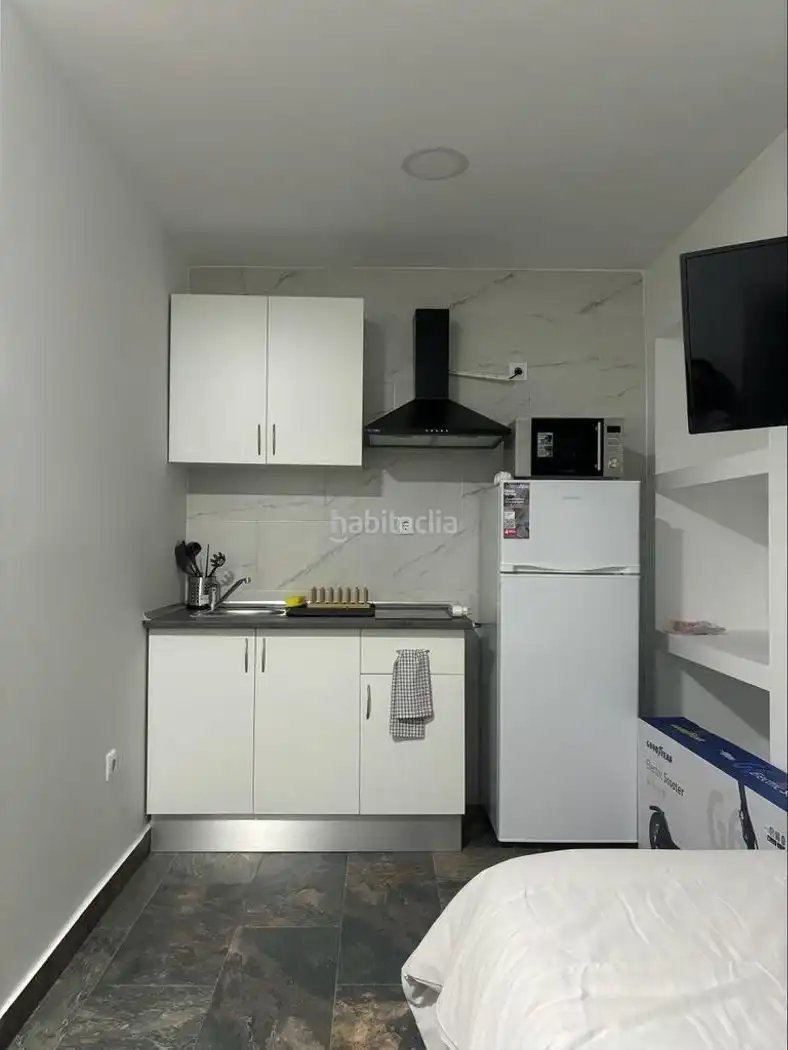Estudio en alquiler en Calle San Antonio 11, imagen 2