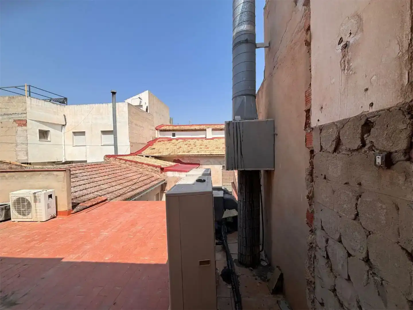 Vista exterior de Casa adosada en venta en Novelda, Alicante