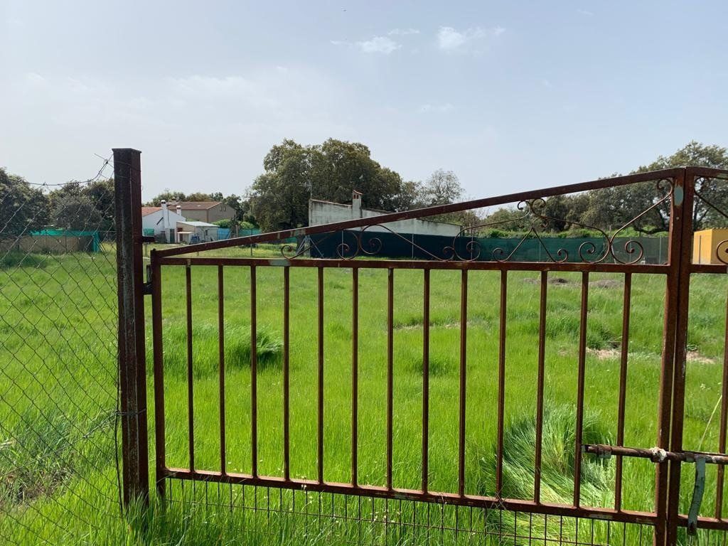 Country house for sale in Cáceres Capital