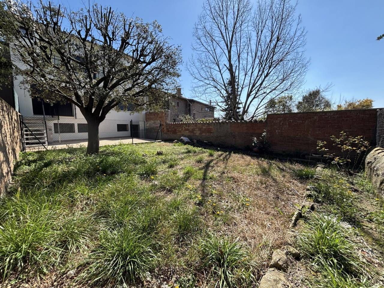 Wohnung zur Miete in Sant Feliu Sasserra mit Heizung, Privatgarten und Parkett