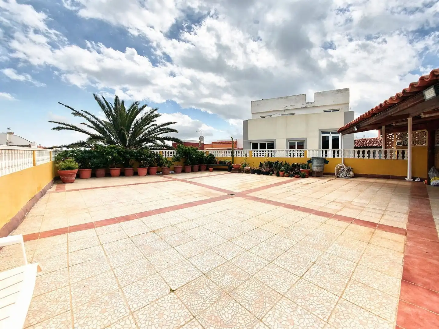 Terrassa de Casa o xalet en venda en Las Palmas de Gran Canaria amb Terrassa i Traster