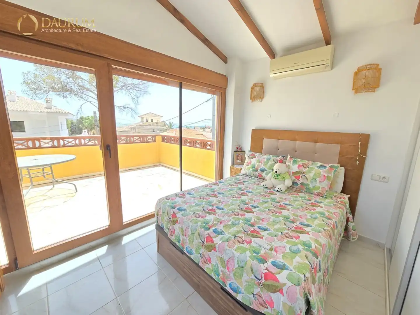 Casa aparellada amb piscina en venda a OROVAL, imagen 20