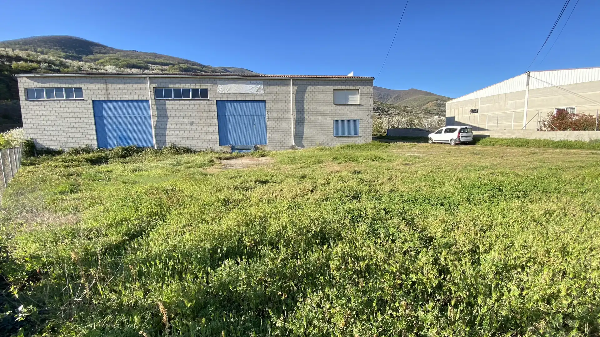 Vista exterior de Nave industrial en venta en Jerte con Alarma